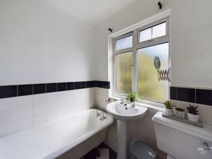 bathroom - click for photo gallery